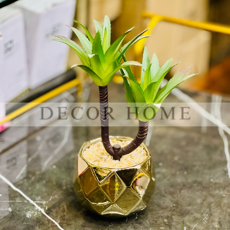 Artificial Plant ē Block Textured Gold Pot