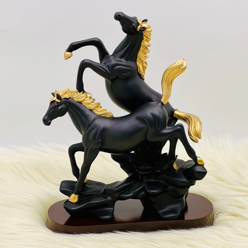 Classic Matte Horse Statue