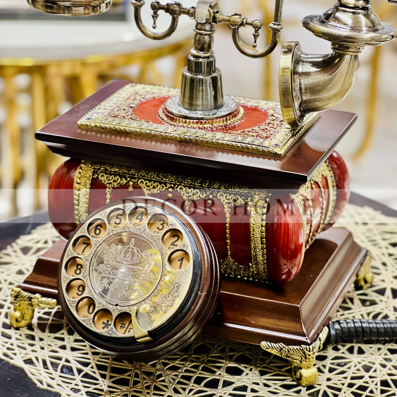 Retro Rotatory Dial with Radial Royal Telephone Decor