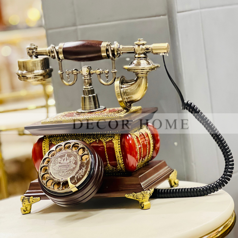 Retro Rotatory Dial with Radial Royal Telephone Decor