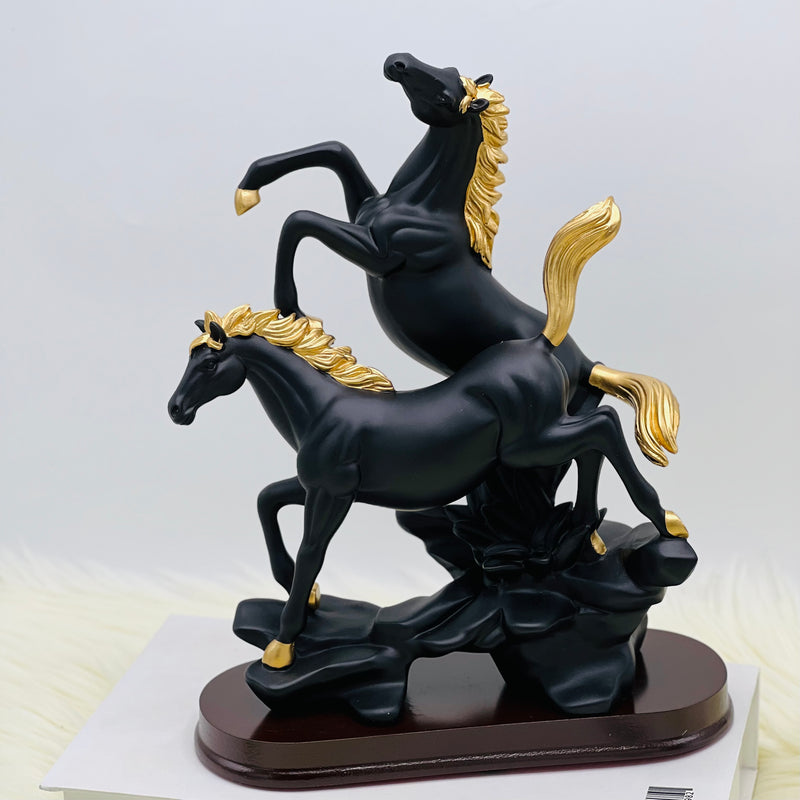 Classic Matte Horse Statue