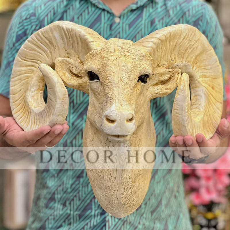 Bighorn Ram Wall hanging Head
