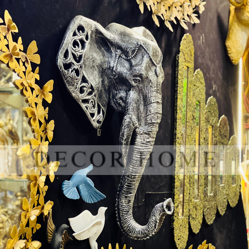 Regal Trunk Wall Accent