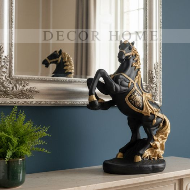 Antique Majesty Horse Statue