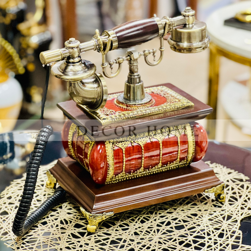 Retro Rotatory Dial with Radial Royal Telephone Decor