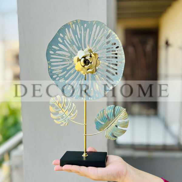 Round Cut Metal Floral Table Decor