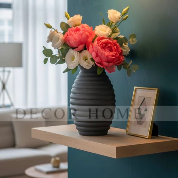 Obsidian Ripple Vase