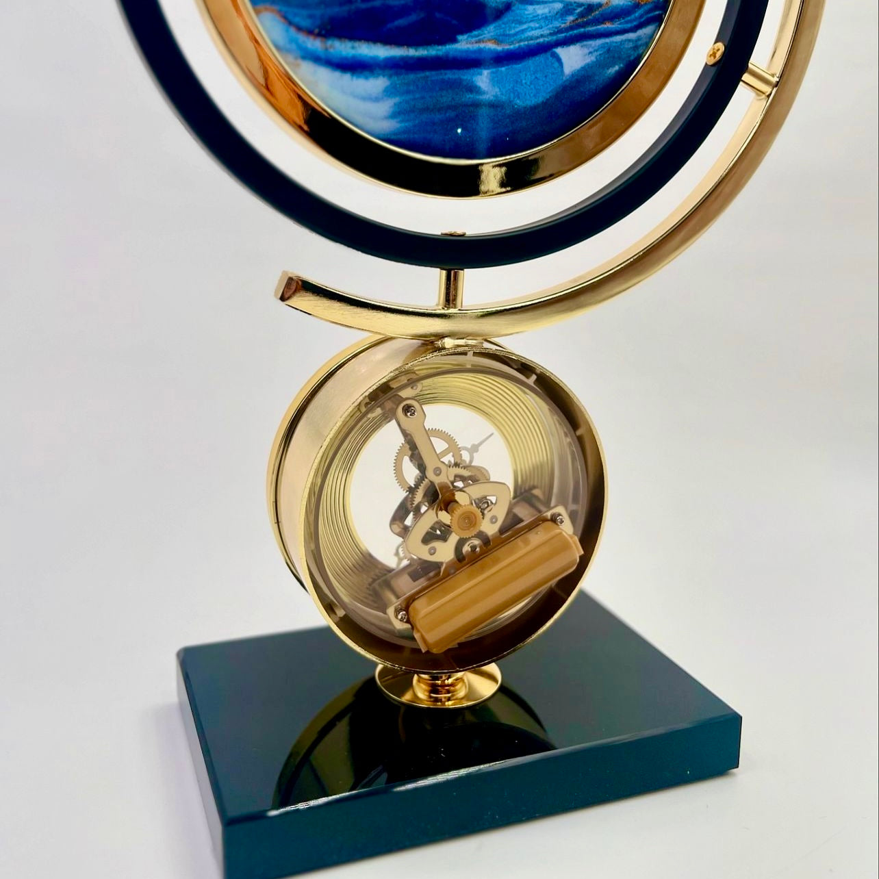 Eternal Sands Timepiece Lamp