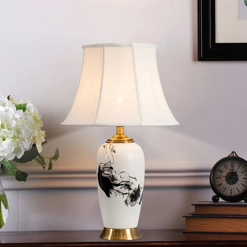 Chinese Table Lamp Vintage Bedside Lamp with Fabric Shade