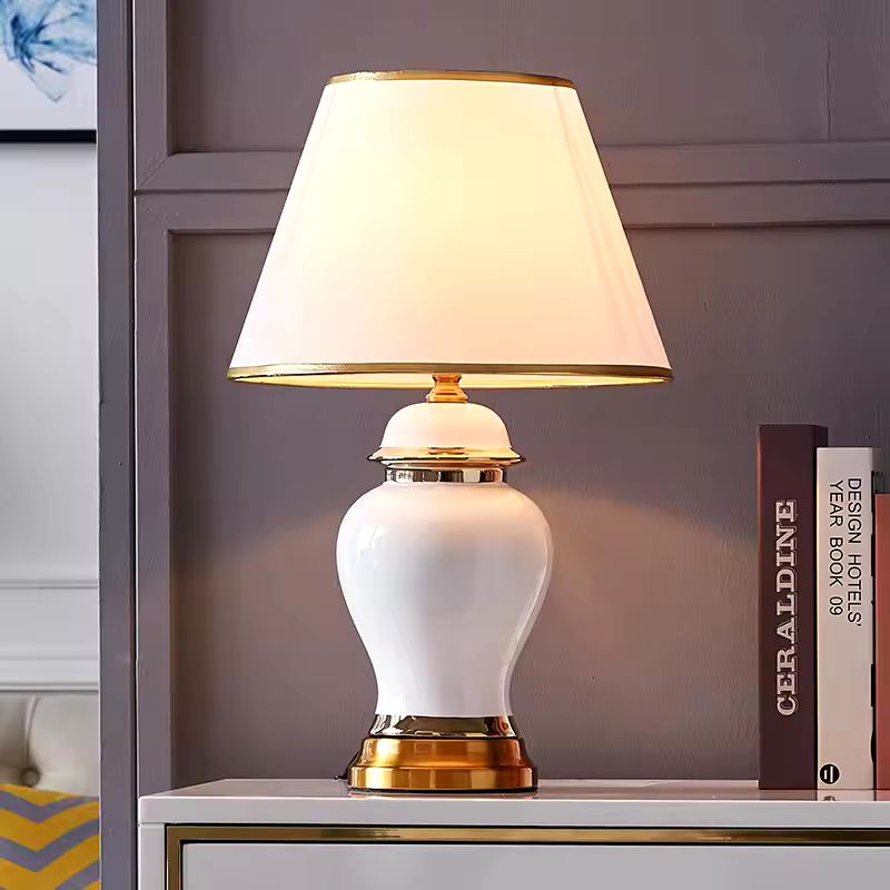 Luxury Modern Golden Edge Ceramic Table Lamp 1Pc