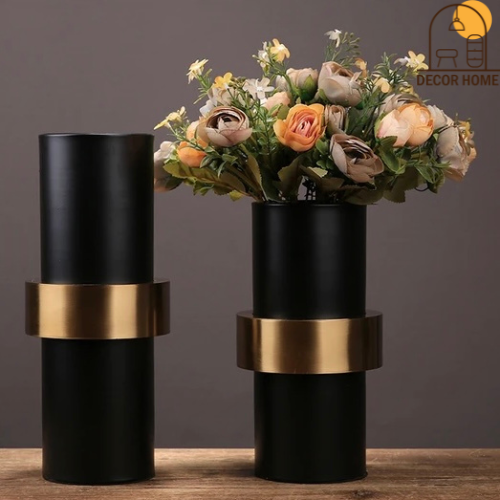 Europese Modern Eenvoudige Black Metal Flower Vase Decor (Set of 1 Pc )