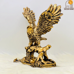 Eagle's Majesty Sculpture