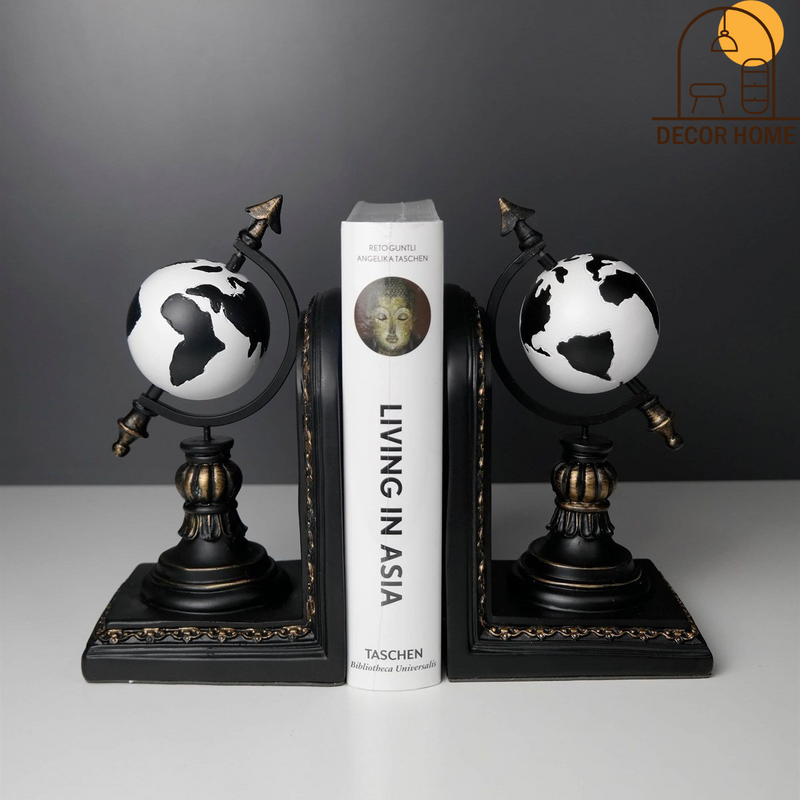 Traditional Check Design Globe Bookend