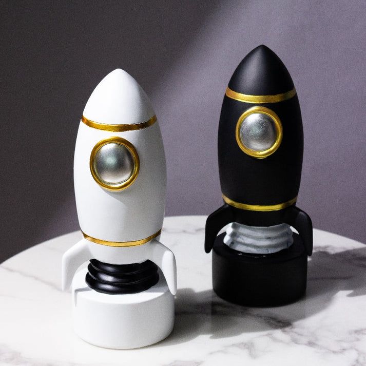 1 Pc Chasing Stardust Spacecraft Sculpture And Money Bank