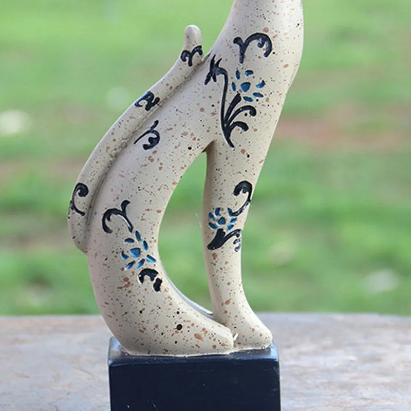 Aesthetic Sculpture for Bookshelf