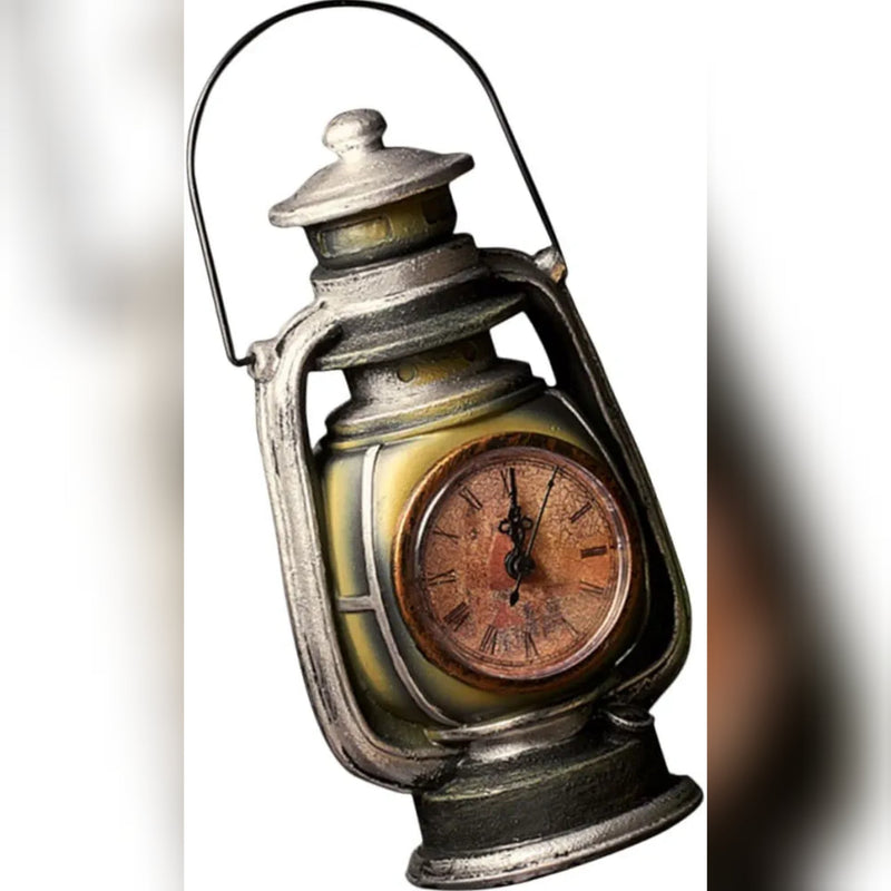 Vintage Kerosene Lamp Clock