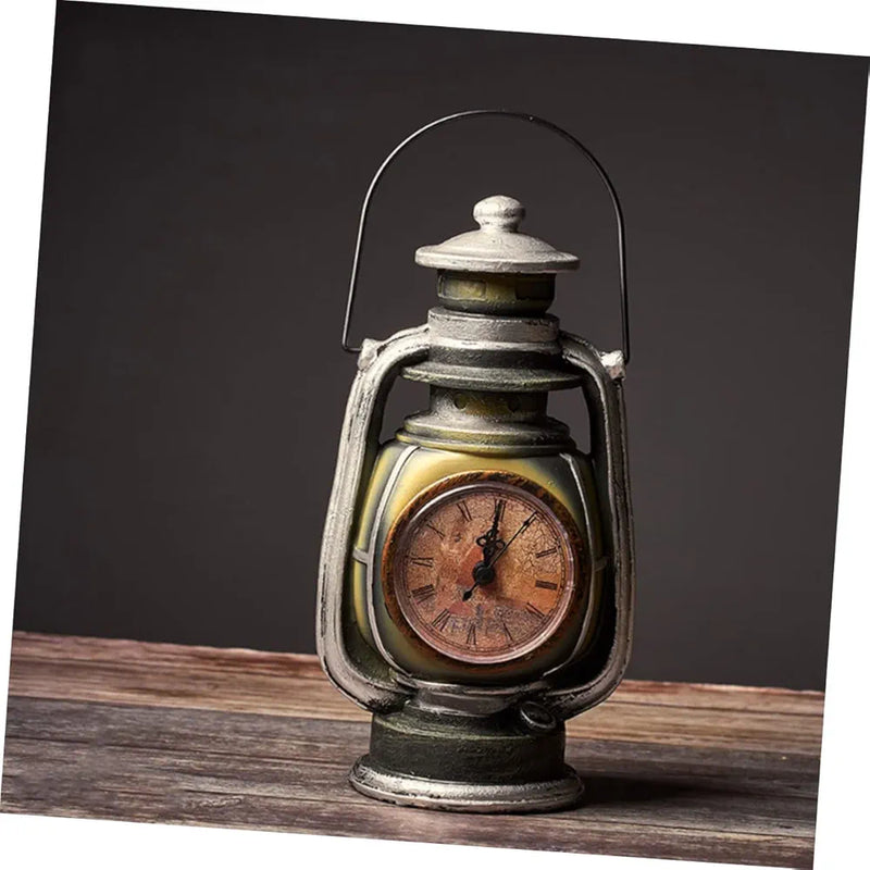 Vintage Kerosene Lamp Clock