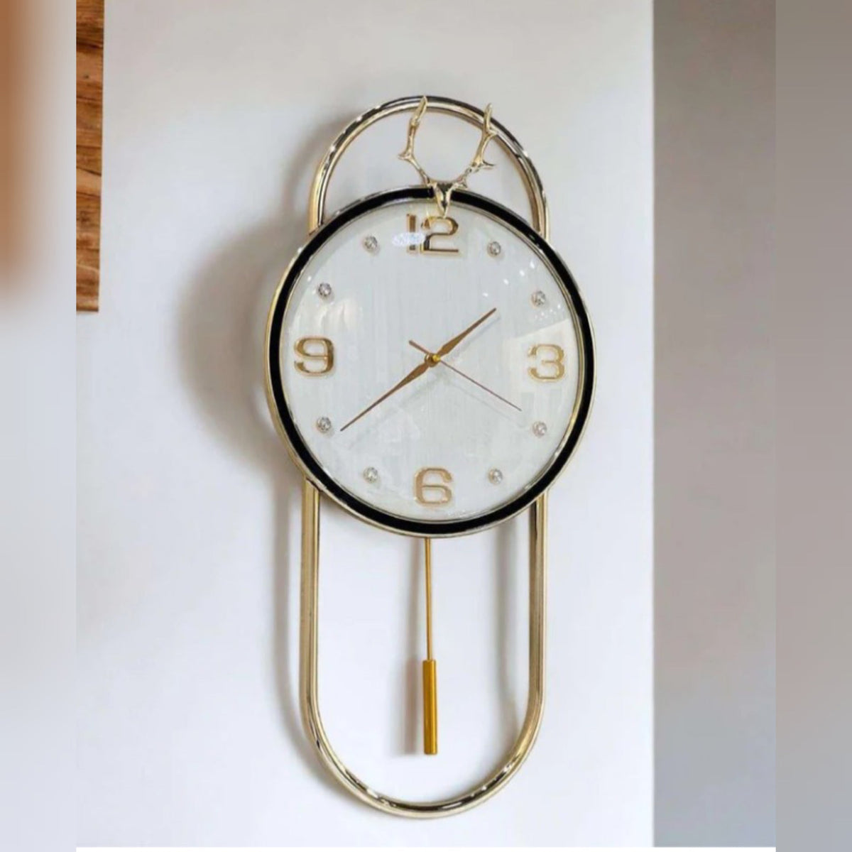 Modern Living Room Wall Clock